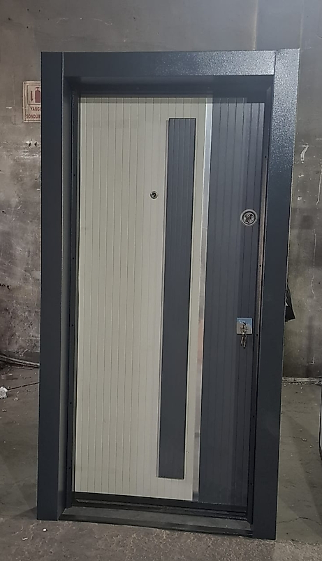 028 Lüks Seri Çelik Kapı