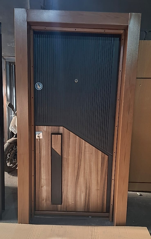 026 Lüks Seri Çelik Kapı
