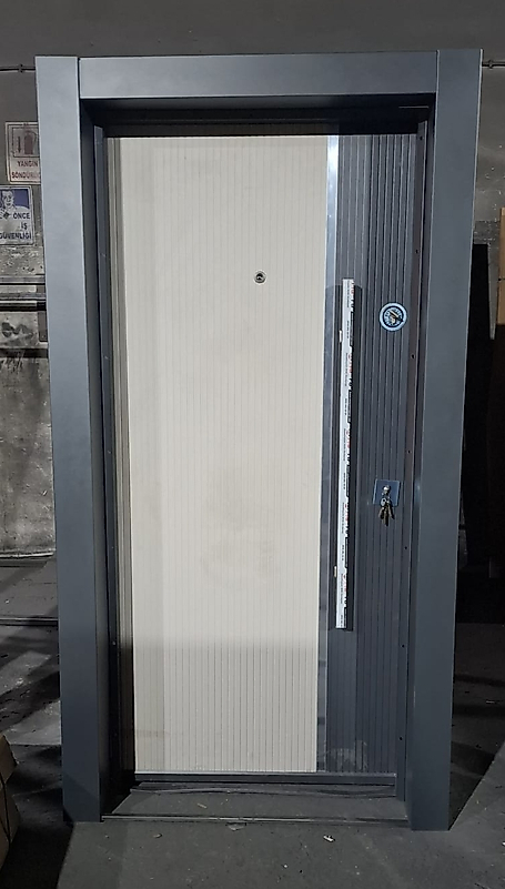 016 Lüks Seri Çelik Kapı