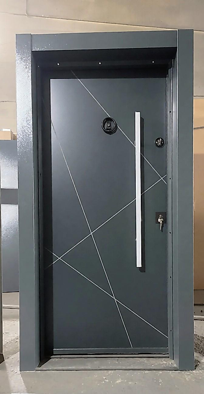 001 Kompozit Çelik Kapı