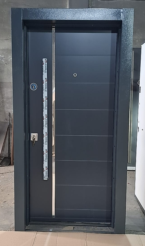 005 Kompozit Çelik Kapı