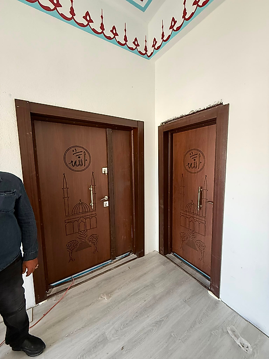 004 Cami Kapısı