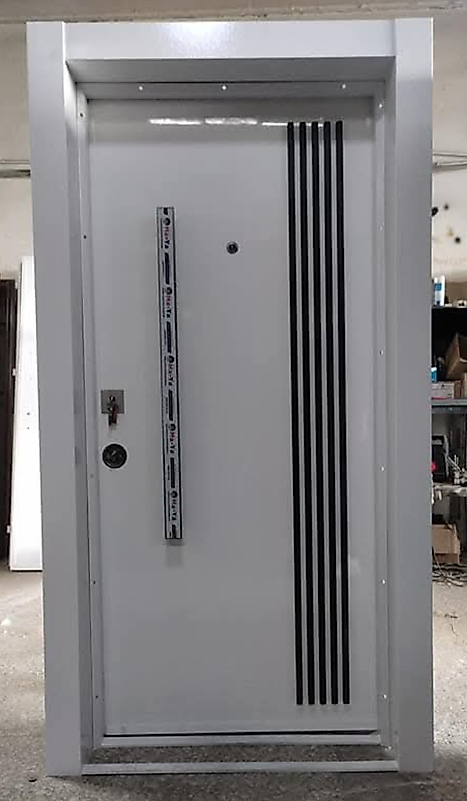 041 Lüks Seri Çelik Kapı