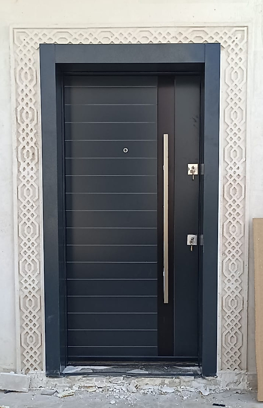 006 Kompozit Çelik Kapı